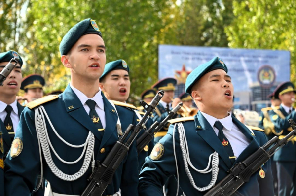 В Астане прошла торжественная церемония принятия Военной присяги кадетами В Астане прошла торжественная церемония принятия Военной присяги кадетами