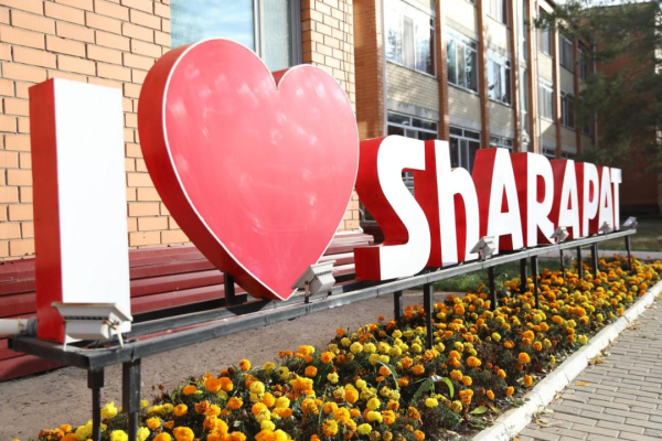 Добрая традиция: военные кадеты навещают пожилых людей в столице