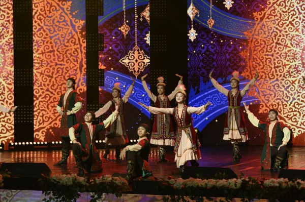 Год рабочих профессий: в Астане отметили лучших работников и ветеранов труда Год рабочих профессий: в Астане отметили лучших работников и ветеранов труда