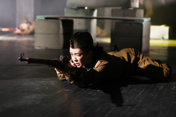 Актёры и гвардейцы вновь вместе на сцене: состоялась премьера драмы «Алия» к 100-летию героини