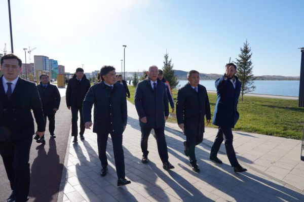 Аким Акмолинской области встретился с депутатами Мажилиса: акцент - на цифровизацию и развитие региона Аким Акмолинской области встретился с депутатами Мажилиса: акцент - на цифровизацию и развитие региона