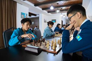 Глава государства посетил Дом шахмат Глава государства посетил Дом шахмат