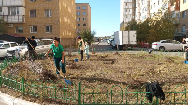 Таза Қазақстан: в Астане проходит масштабный общегородской субботник Таза Қазақстан: в Астане проходит масштабный общегородской субботник