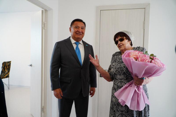 В Кокшетау 100 семей получили новые квартиры по программе реновации В Кокшетау 100 семей получили новые квартиры по программе реновации