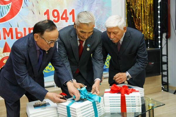 Издание к 80-летию Победы передадут ветераны школьным библиотекам Астаны 