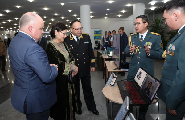 Министр обороны вручил государственные и ведомственные награды военнослужащим Вооруженных сил Министр обороны вручил государственные и ведомственные награды военнослужащим Вооруженных сил