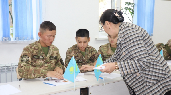 В военном колледже прошли дебаты и патриотические мероприятия в честь Дня Республики