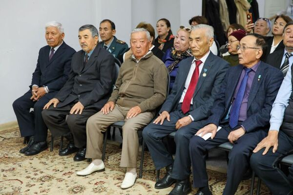 Издание к 80-летию Победы передадут ветераны школьным библиотекам Астаны 