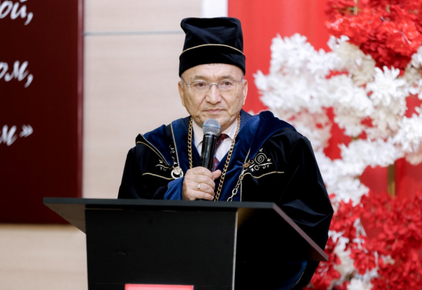 В Казахстане прошёл первый выпуск международной программы двойного диплома