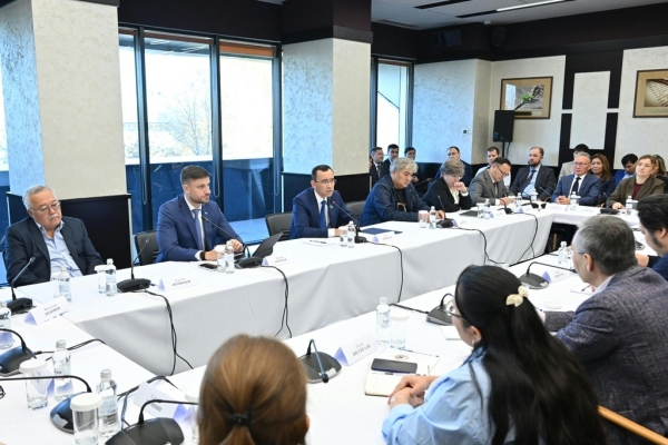 Сенат и экспертное сообщество объединяют усилия для качественного экономического роста Сенат и экспертное сообщество объединяют усилия для качественного экономического роста