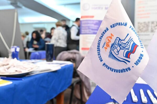 45 российских вузов представили на выставке университетов в Астане