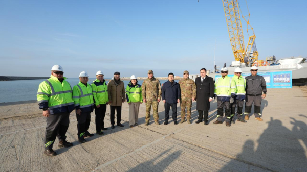 «Теңіз жасағы» представил министру новые технологии по сбору нефтепродуктов «Теңіз жасағы» представил министру новые технологии по сбору нефтепродуктов