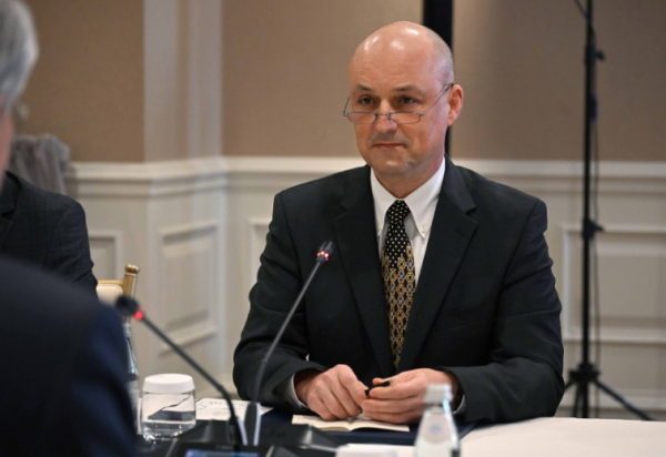 Токаев поддержал планы John Deere по расширению производства в Казахстане Токаев поддержал планы John Deere по расширению производства в Казахстане