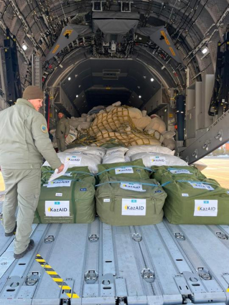 Казахстан направил специалистов и гуманитарные ресурсы в Афганистан Казахстан направил специалистов и гуманитарные ресурсы в Афганистан