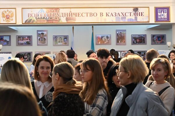 45 российских вузов представили на выставке университетов в Астане