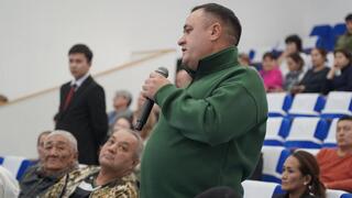 В селе Красный Яр состоялась отчетная встреча акима города Кокшетау с жителями.