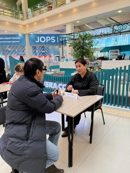 В рамках концепции «Слышащего государства» на площадке ТРЦ 12 ноября по инициативе акимата города Кокшетау проведен «День услугополучателя».