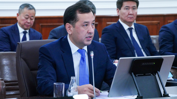 Бектенов обсудил создание инновационной экосистемы Алатау