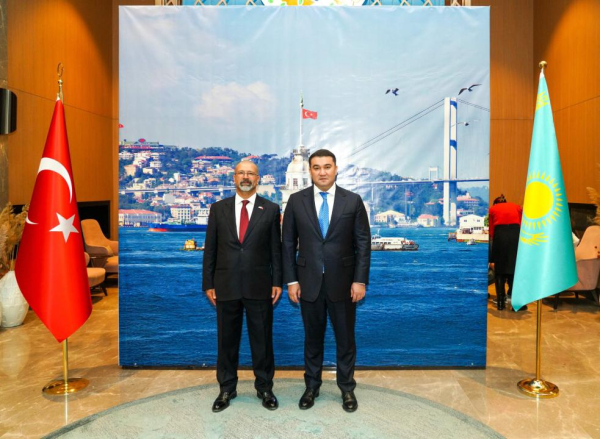 В Туркестане отпраздновали 102-ю годовщину Республики Турция В Туркестане отпраздновали 102-ю годовщину Республики Турция