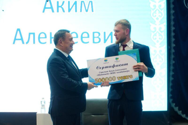 Марат Ахметжанов встретился с жителями Сандыктауского района и обсудил развитие территории