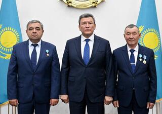 Североказахстанские аграрии снова на высоте: чествование Мурата Каражуманова Североказахстанские аграрии снова на высоте: чествование Мурата Каражуманова