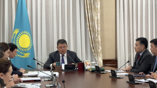 Канат Бозумбаев поручил упростить механизм жилищной поддержки малообеспеченных граждан