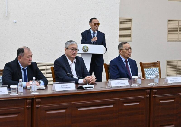 Североказахстанские аграрии снова на высоте: чествование Мурата Каражуманова Североказахстанские аграрии снова на высоте: чествование Мурата Каражуманова