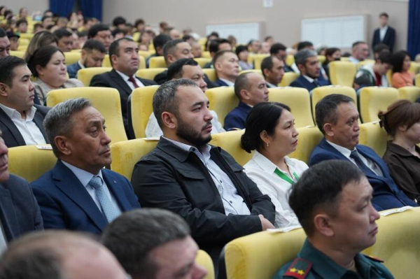 Встречу с населением Бурабайского района провел аким области Марат Ахметжанов