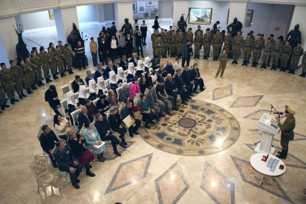 Потомкам казахстанских воинов вручили медаль «За доблесть и верность долгу» Потомкам казахстанских воинов вручили медаль «За доблесть и верность долгу»