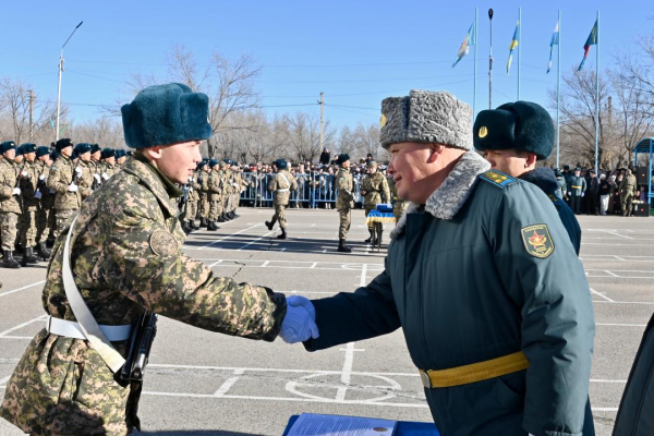 Более 1500 молодых десантников принесли Военную присягу Более 1500 молодых десантников принесли Военную присягу