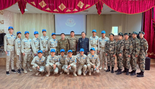 Будни военнослужащих глазами школьников Актау