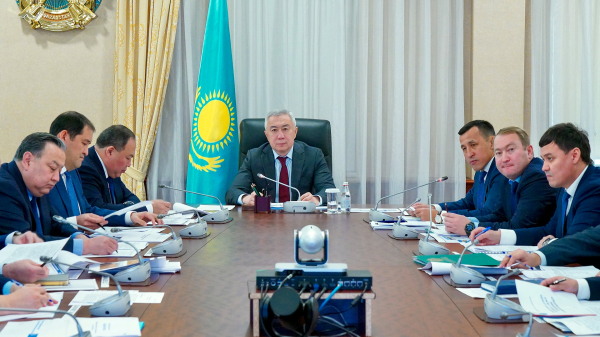 В Правительстве рассмотрели меры по снижению досмотров и ускорению грузоперевозок