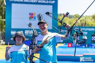 Аким Акмолинской области Марат Ахметжанов поздравил лучника Андрея Тютина с исторической победой на чемпионате Азии в Дакке (Бангладеш)