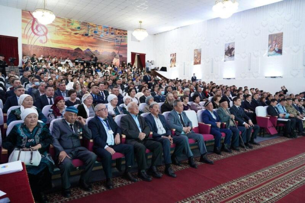 На встрече с населением Буландынского района аким области Марат Ахметжанов обсудил актуальные вопросы развития региона