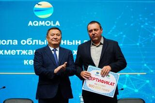 Аким области обсудил с жителями Зеренды развитие сельского хозяйства, промышленности и социальной сферы