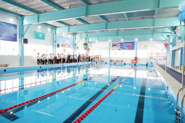 В Макинске открылся долгожданный бассейн