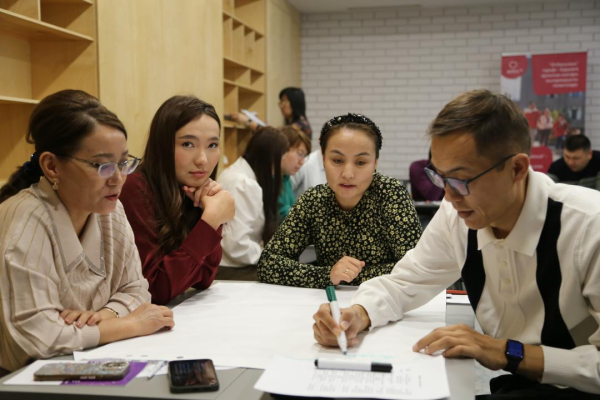 Журналисты южных регионов освоили ИИ-инструменты на тренинге в Шымкенте