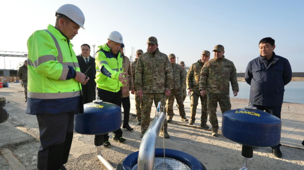 «Теңіз жасағы» представил министру новые технологии по сбору нефтепродуктов «Теңіз жасағы» представил министру новые технологии по сбору нефтепродуктов