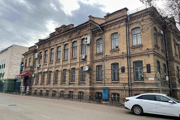 Жизнь на берегу Урала: новое дыхание старого Уральска - фоторепортаж