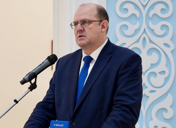 Ректору МИФИ вручили казахстанский орден "Достык" Ректору МИФИ вручили казахстанский орден "Достык"