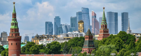 "Зафиксировать дату галлюцинаций Брюсселя" предложила Захарова после выступления главы ЕК 