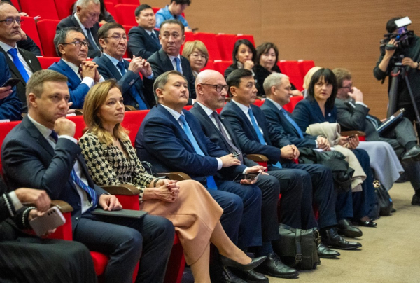 Президент Эстонии выступил перед студентами NU