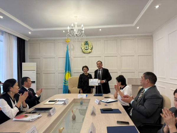 В Костанае усиливают контроль за визуальной информацией на государственном языке