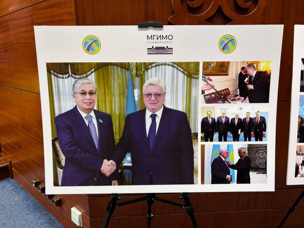 Студенческие билеты вручили первокурсникам казахстанского филиала МГИМО Студенческие билеты вручили первокурсникам казахстанского филиала МГИМО