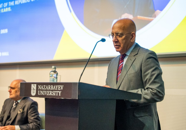 Президент Эстонии выступил перед студентами NU