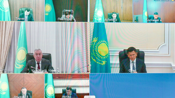 В Правительстве рассмотрели меры по снижению досмотров и ускорению грузоперевозок