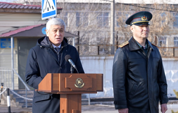 В Караганде гвардейцам вручили ключи от новых служебных автомобилей