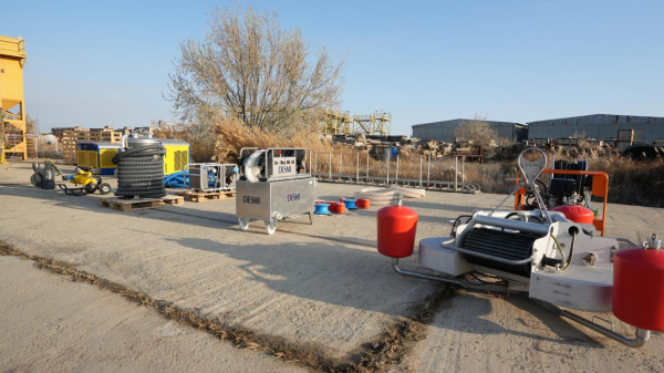 «Теңіз жасағы» представил министру новые технологии по сбору нефтепродуктов «Теңіз жасағы» представил министру новые технологии по сбору нефтепродуктов