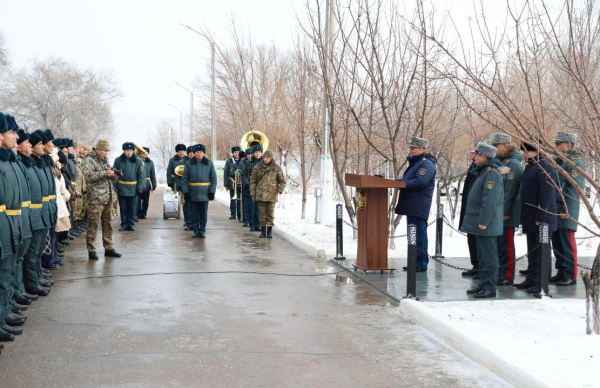 В поселке Бауыржана Момышулы увековечили память легендарного полководца