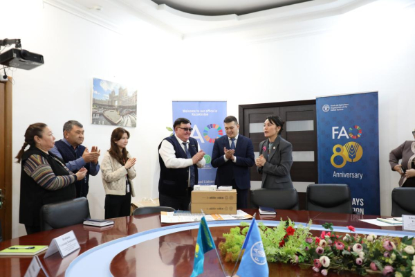 Под угрозой урожай: ФАО вмешалась и усилила защиту полей Казахстана Под угрозой урожай: ФАО вмешалась и усилила защиту полей Казахстана